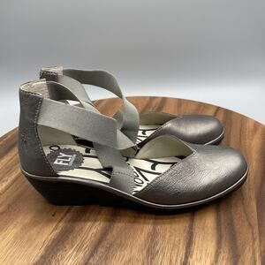 Fly London Sandals Womens 6.5 / 37 Gray Metallic Leather Strap Comfort Shoes